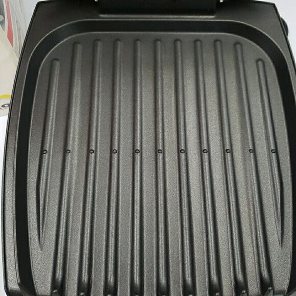 George Foreman Family Size Plus Grill with Cookbook GR26CB EXTRA LARGE XL White - Picture 9 of 16